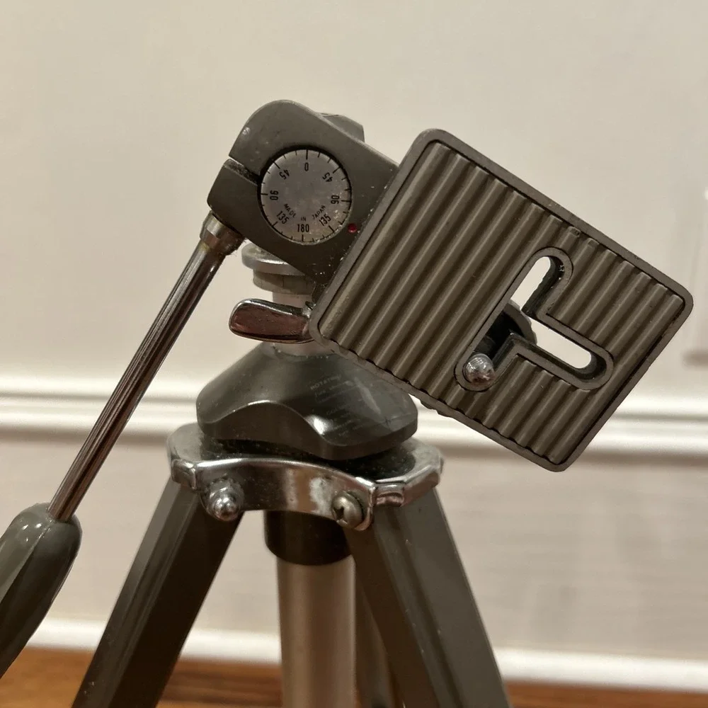 Vintage Hollywood Tripod Fully Extended Legs Cavalier Pan Tilt Friction Head